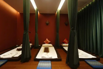 杭州富阳泰式按摩的被动瑜伽：当身体被折叠成诗